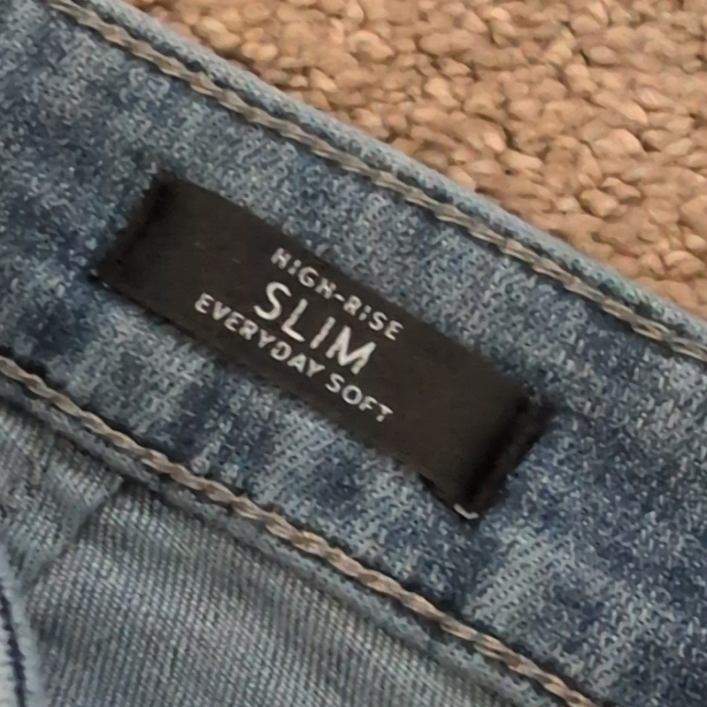 White House Black Market High Rise Slim Everyday Soft Grommet Pocket Detail Jean - Picture 8 of 10